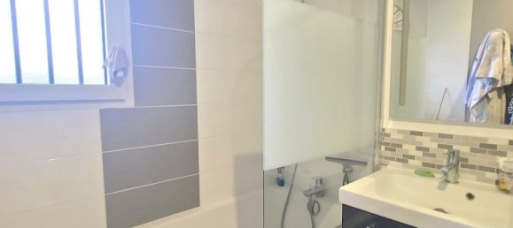 Дом с 4 спальнями в Пези-Кодон, Франция № 43529 24