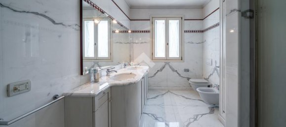 11غرفة فيلا في Reggio Emilia, Italy رقم 8049 26