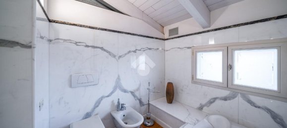 11غرفة فيلا في Reggio Emilia, Italy رقم 8049 25