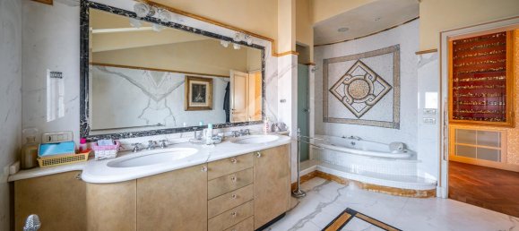 11غرفة فيلا في Reggio Emilia, Italy رقم 8049 29