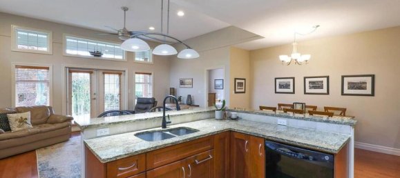 2 Schlafzimmer Haus in British Columbia, Canada, Nr. 1301 9