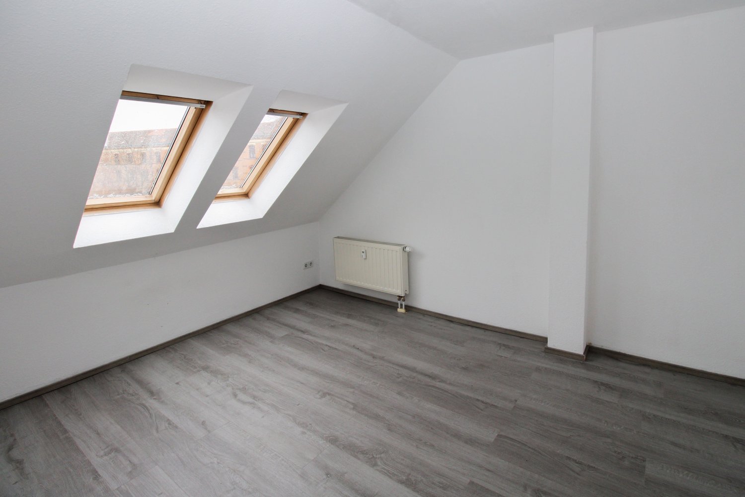 Gebäude in Zwickau, Germany 927m², Nr. 39577