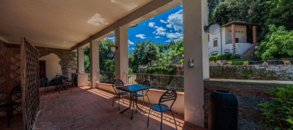 25 Schlafzimmer Haus in Loro Ciuffenna, Italy, Nr. 281429 22