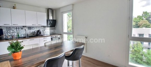 2 bedrooms Apartment in Poissy, France No. 318645 3