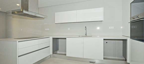 4 bedrooms House in Seixal, Portugal No. 129992 17