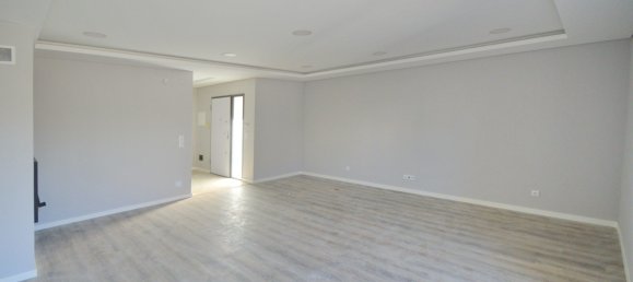 4 bedrooms House in Seixal, Portugal No. 129992 22