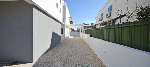 4 bedrooms House in Seixal, Portugal No. 129992 15
