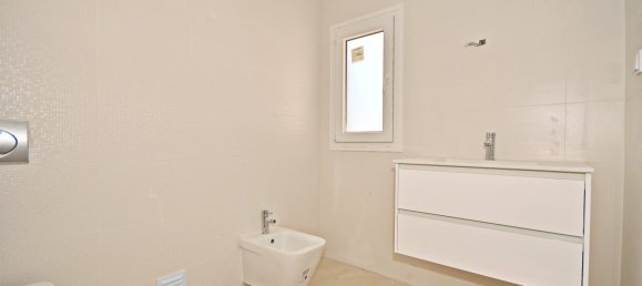 4 bedrooms House in Seixal, Portugal No. 129992 25