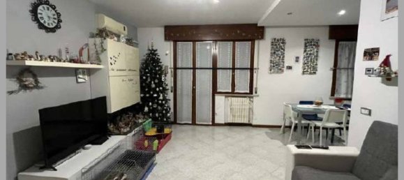 Квартира с 3 спальнями в Порто Мантовано, Италия № 372386 2