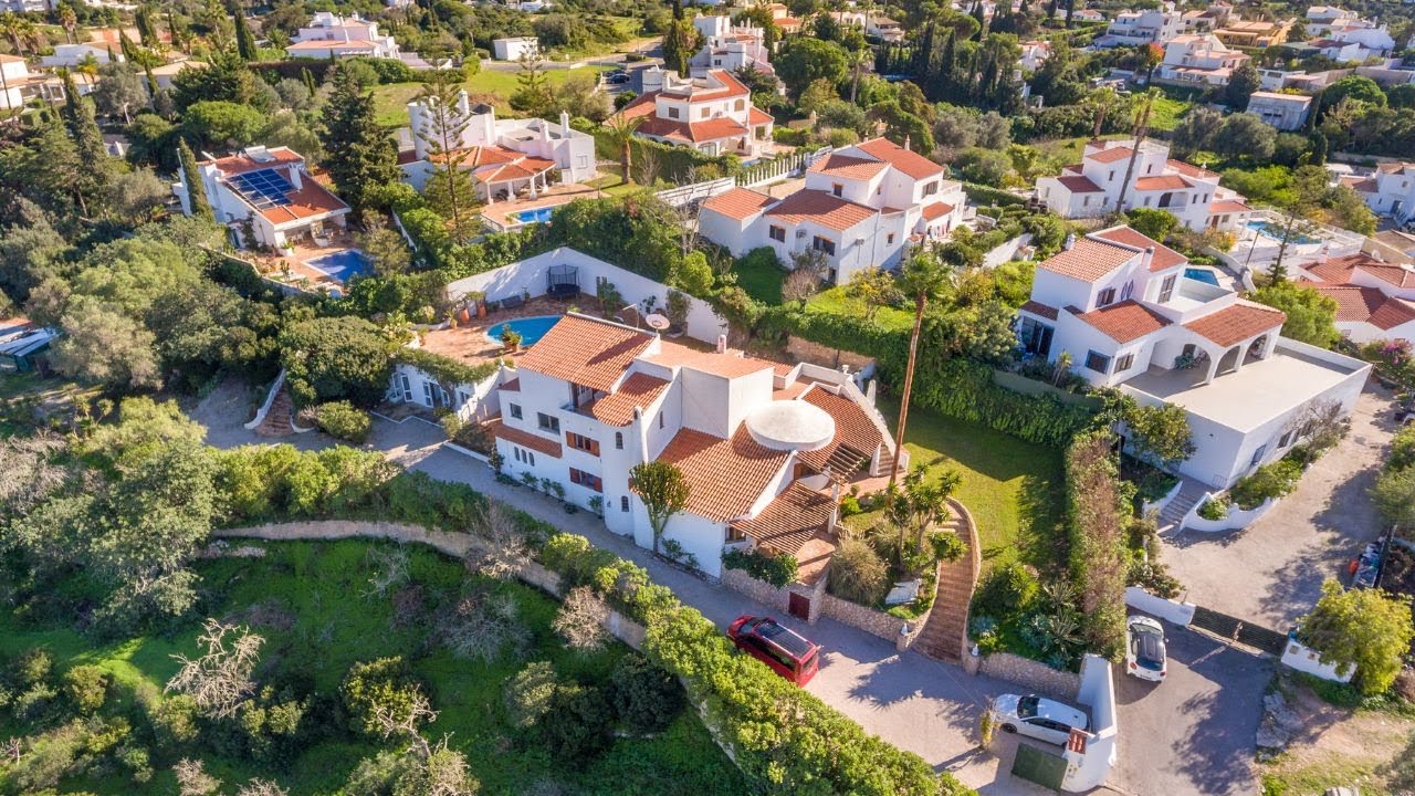 Propiedad comercial de 7 dormitorios en Lagoa, Portugal No. 336108