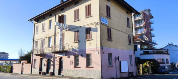 5 rooms Commercial property in Gaglianico, Italy No. 43599 11