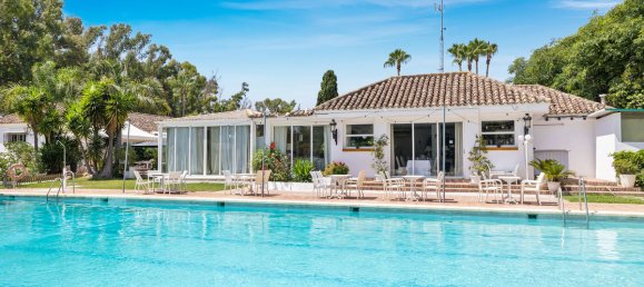 3 bedrooms Villa in Marbella, Spain No. 101556 16