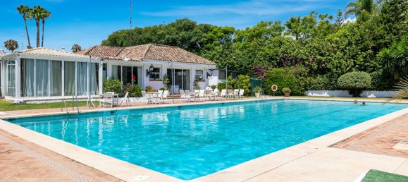 3 bedrooms Villa in Marbella, Spain No. 101556 15