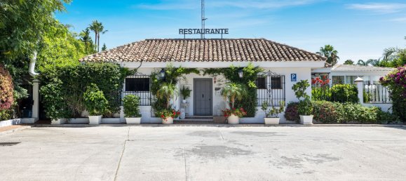 3 bedrooms Villa in Marbella, Spain No. 101556 22