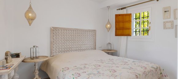3 bedrooms Villa in Marbella, Spain No. 101556 10