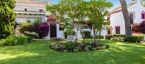 3 bedrooms Villa in Marbella, Spain No. 101556 18
