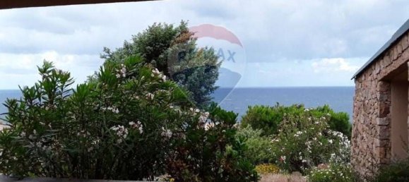 9 rooms Villa in Trinità d'Agultu e Vignola, Italy No. 215594 6