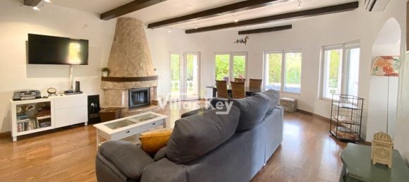 Casa de 3 dormitorios en Mexilhoeira Grande, Portugal No. 30420 5