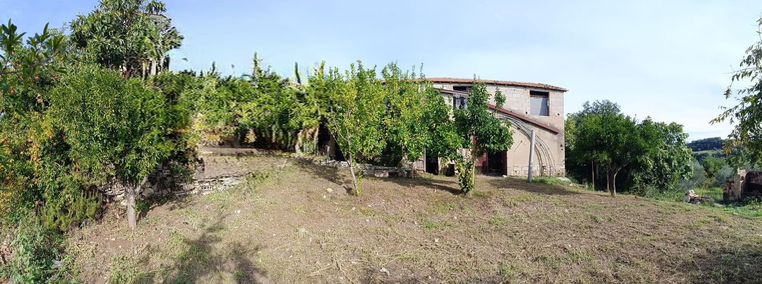 4 rooms House in Tollo, Italy No. 205094