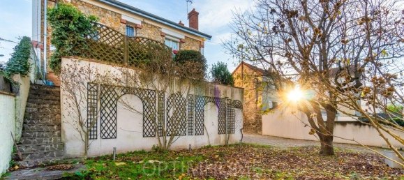 4 bedrooms House in Montesson, France No. 184164 21