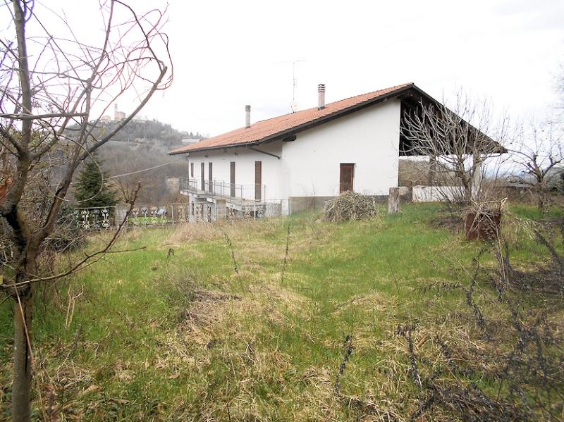 Casa de 11 habitaciónes en Villamiroglio, Italy No. 234990