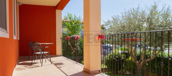 Дом с 3 спальнями в Куинто Вичентино, Италия № 372627 2