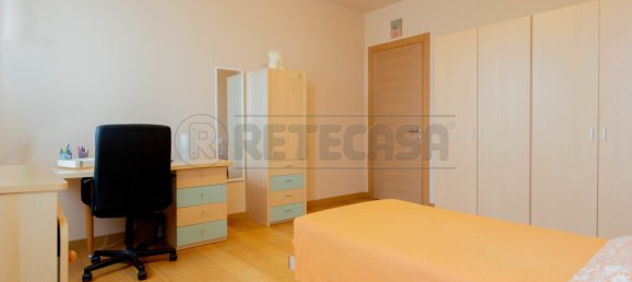 Дом с 3 спальнями в Куинто Вичентино, Италия № 372627 25