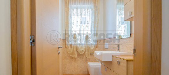 Дом с 3 спальнями в Куинто Вичентино, Италия № 372627 16