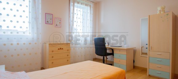 Дом с 3 спальнями в Куинто Вичентино, Италия № 372627 26