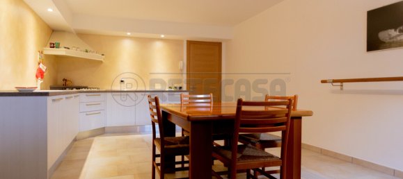 Дом с 3 спальнями в Куинто Вичентино, Италия № 372627 36