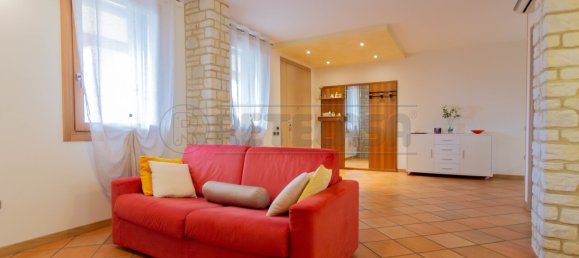 Дом с 3 спальнями в Куинто Вичентино, Италия № 372627 13