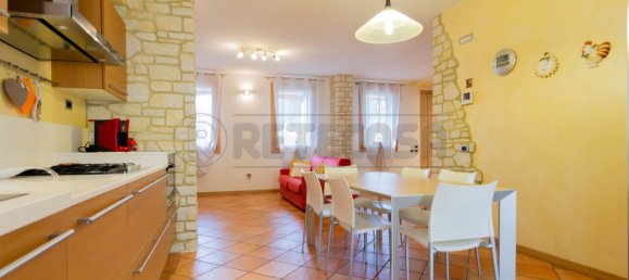 Дом с 3 спальнями в Куинто Вичентино, Италия № 372627 11