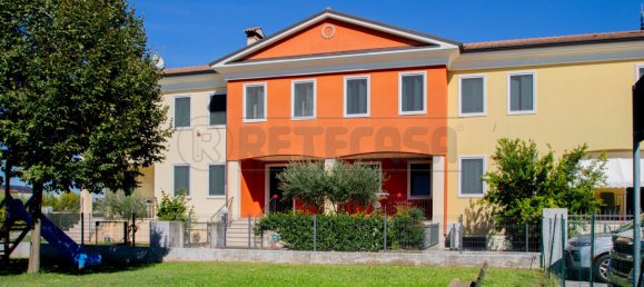 Дом с 3 спальнями в Куинто Вичентино, Италия № 372627 46