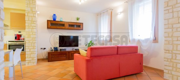 Дом с 3 спальнями в Куинто Вичентино, Италия № 372627 5