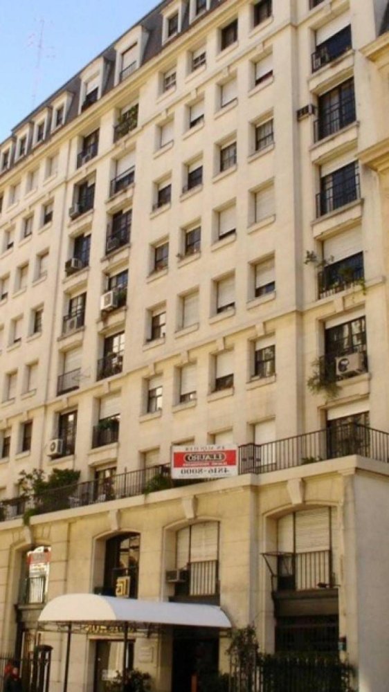 Apartamento de 2 dormitorios en Buenos Aires, Argentina No. 80853