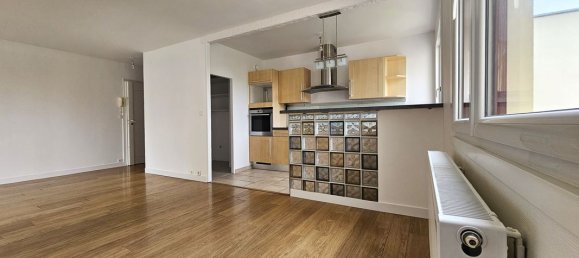 2 bedrooms Apartment in Montigny-le-Bretonneux, France No. 320603 3