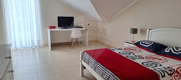 3 bedrooms House in Madalena, Portugal No. 44335 17