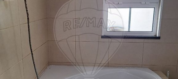 3 bedrooms House in Madalena, Portugal No. 44335 10