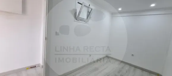 Коммерческая недвижимость 46м² в Корройюш, Португалия № 102593 4