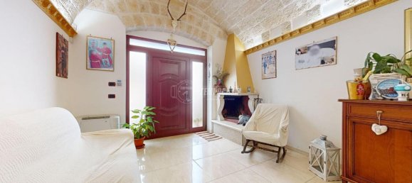 4 rooms House in Mola di Bari, Italy No. 102819 7
