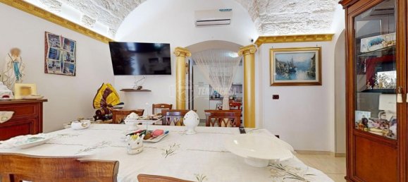 4 rooms House in Mola di Bari, Italy No. 102819 8