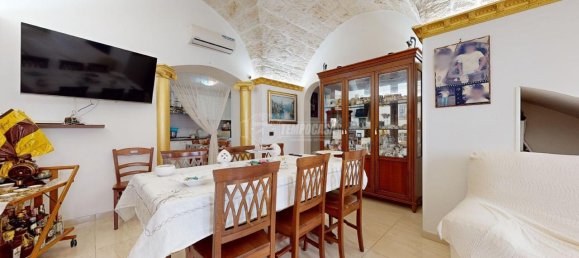 4 rooms House in Mola di Bari, Italy No. 102819 5
