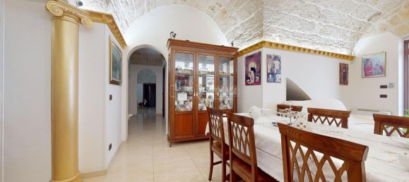 4 rooms House in Mola di Bari, Italy No. 102819 12