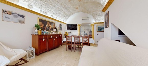 4 rooms House in Mola di Bari, Italy No. 102819 3
