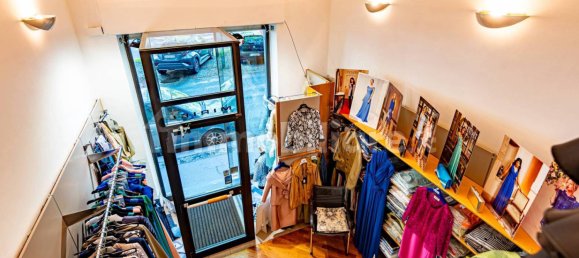 1 room Commercial property in Turin, Italy No. 170355 7