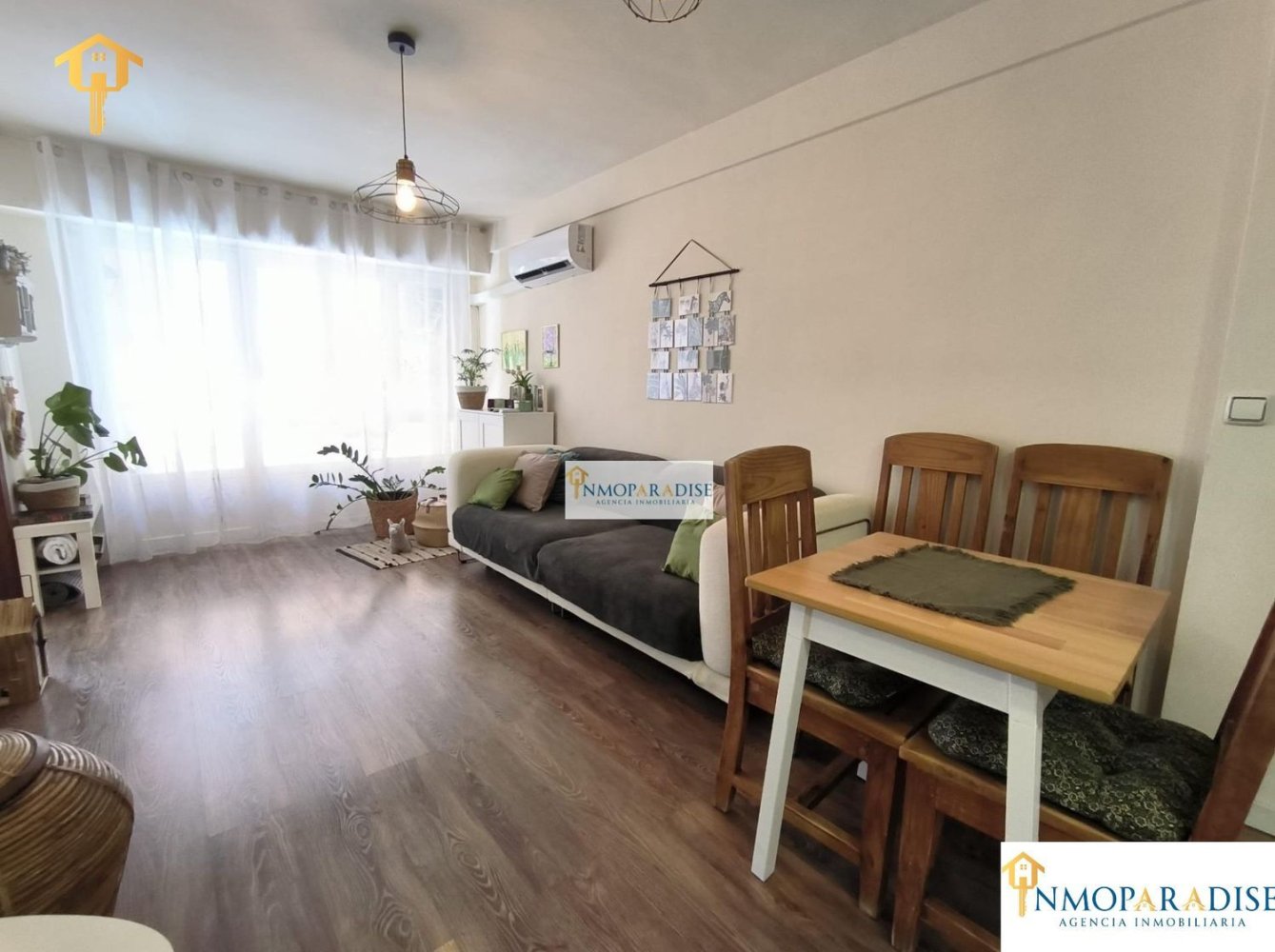 Apartamento de 4 dormitorios en Alicante, Spain No. 147018