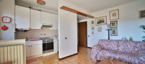 1 غرف نوم شقة في Mezzago, Italy رقم 295085 3