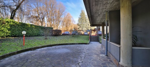 1 غرف نوم شقة في Mezzago, Italy رقم 295085 15