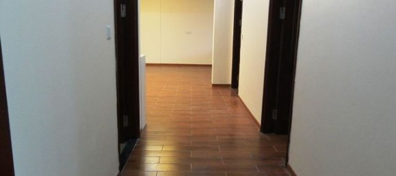 3 bedrooms Apartment in Cau Giay, Vietnam No. 4792 10