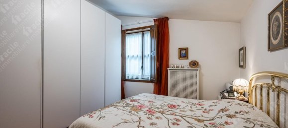 5 bedrooms Apartment in Modena, Italy No. 372359 25